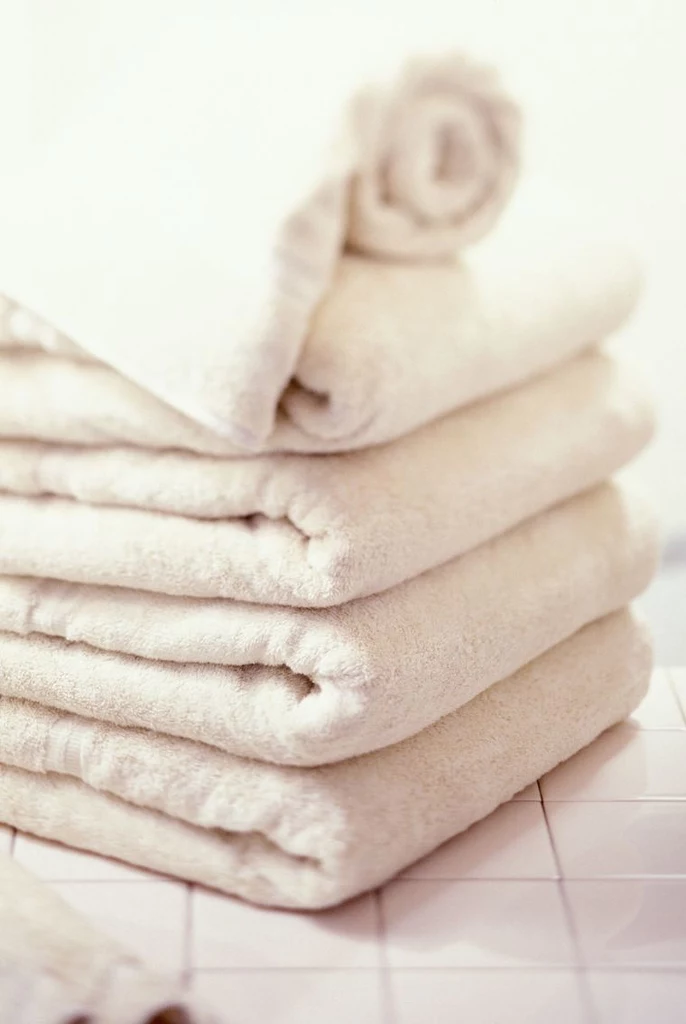 białe ręczniki