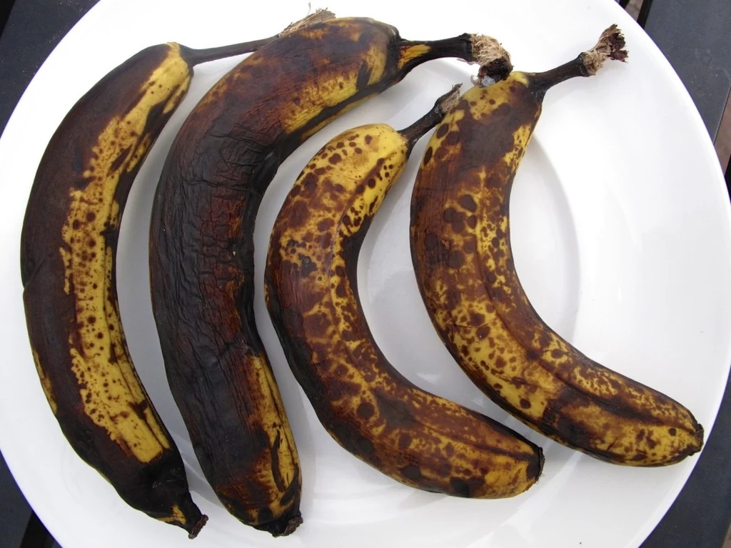 czarne banany