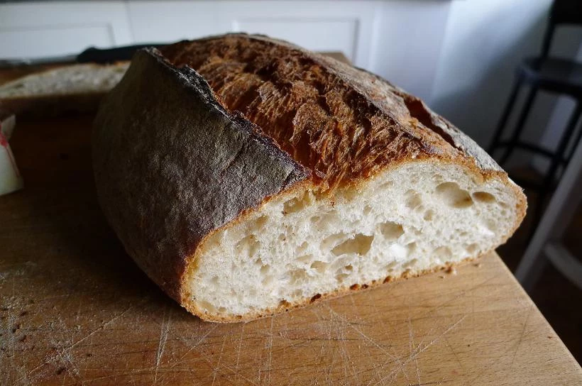 odświeżanie starego chleba