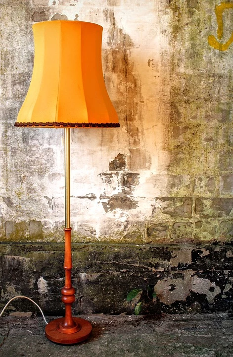 lampka z abazurem