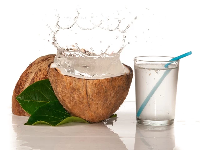 Woda kokosowa właściwości