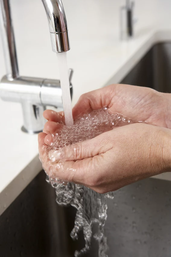 7 prostych sztuczek które pomogą ci oszczędzić wodę