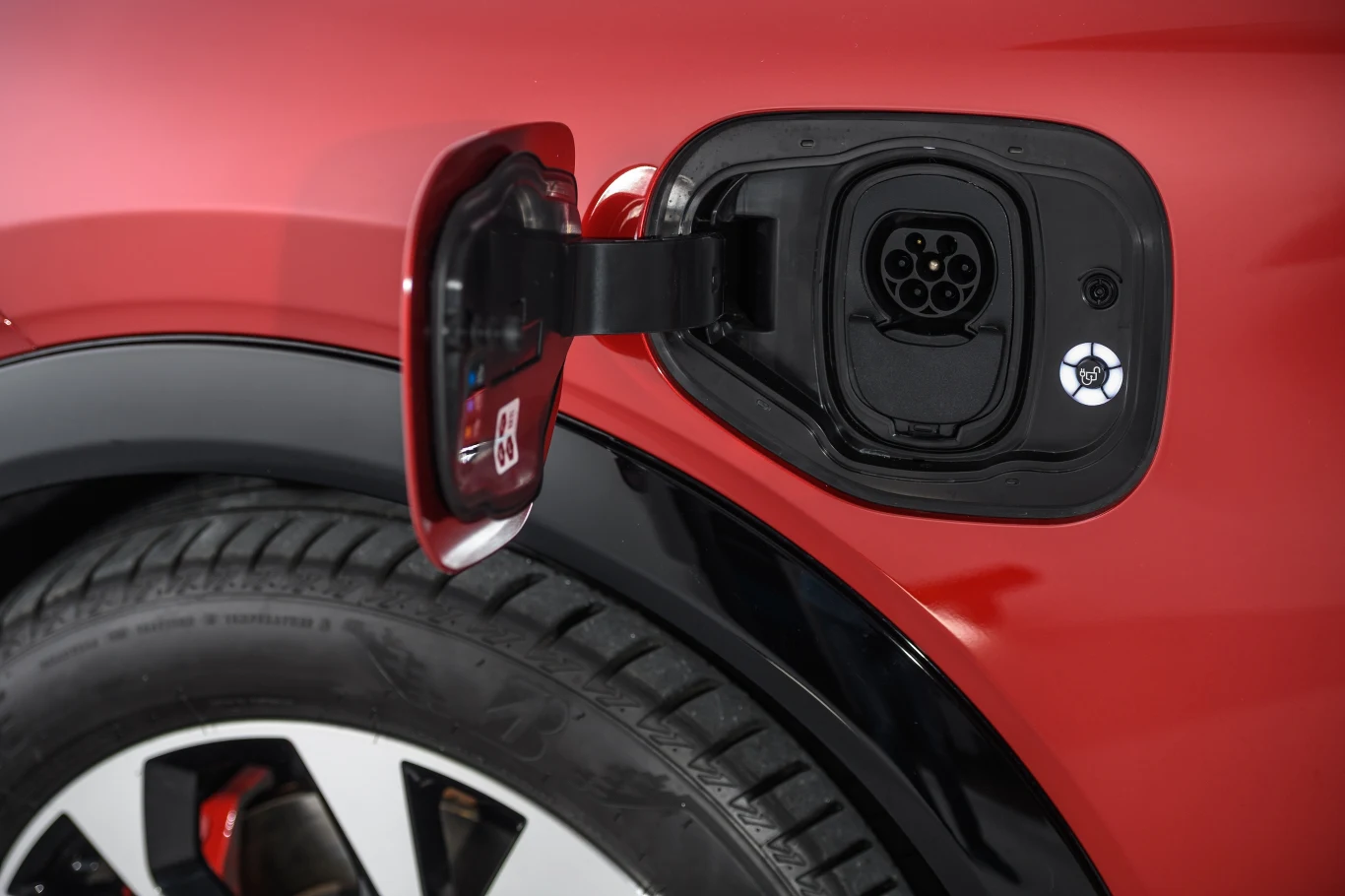 Ford Mustang Mach-E na zdjęciach