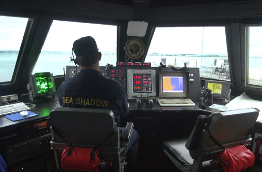 Sea Shadow - mostek był naszpikowany technologiami. Fot. US Navy