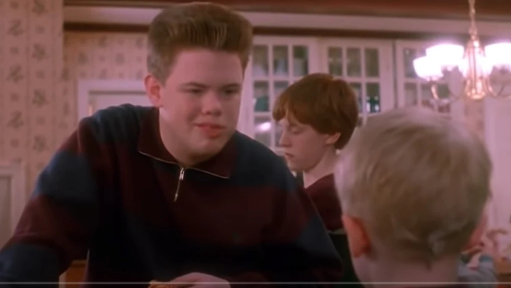 Devin Ratrey jako Buzz Devin Ratrey jako Buzz