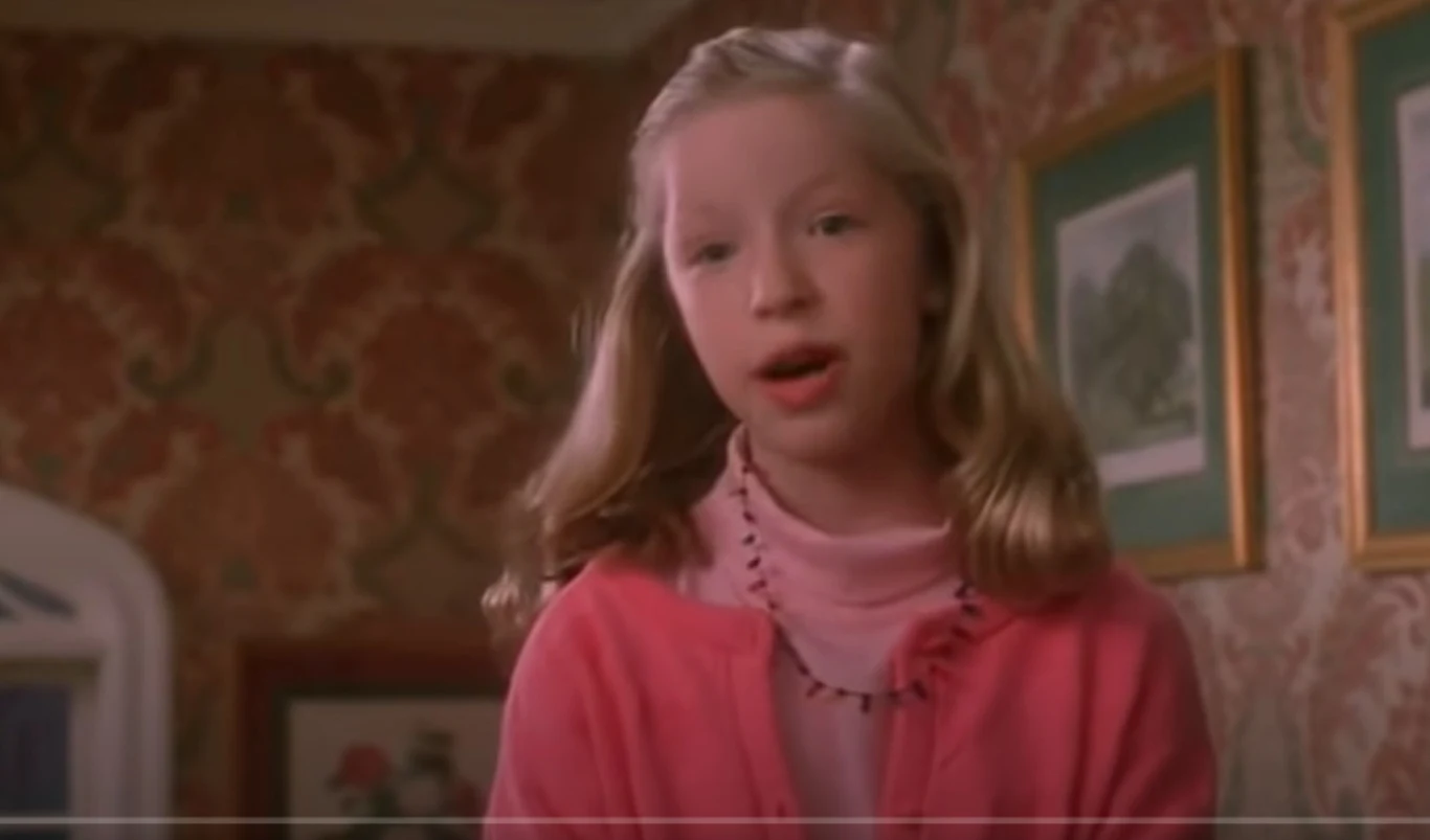 Angela Goethals jako Linnie Angela Goethals jako Linnie