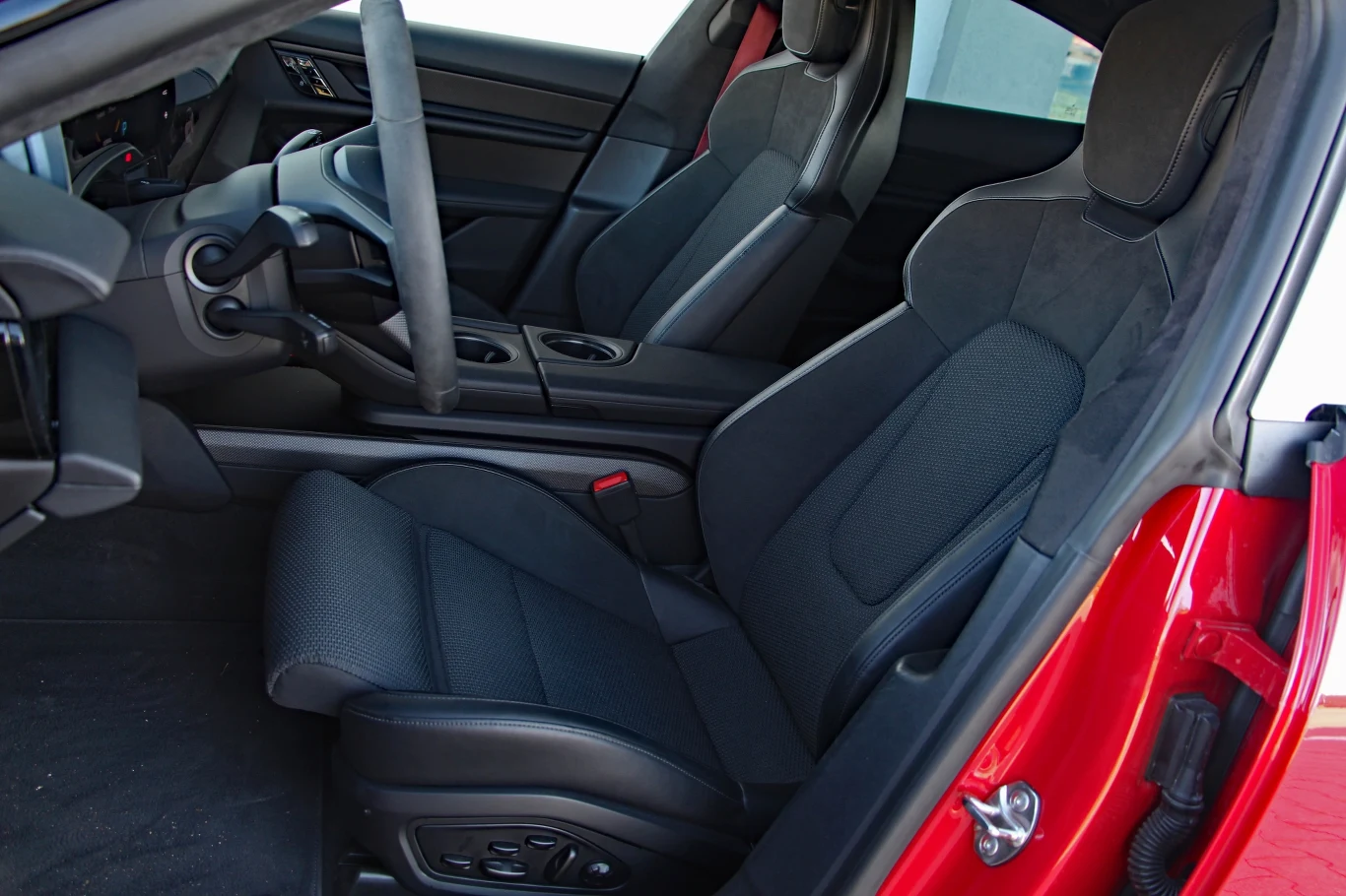 Porsche Taycan 4S