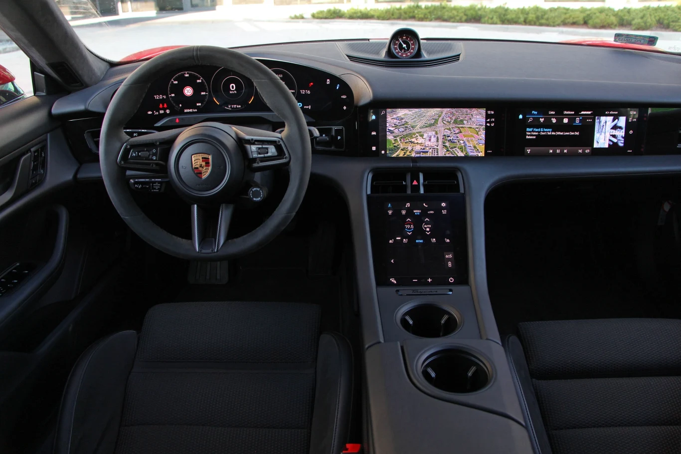 Porsche Taycan 4S