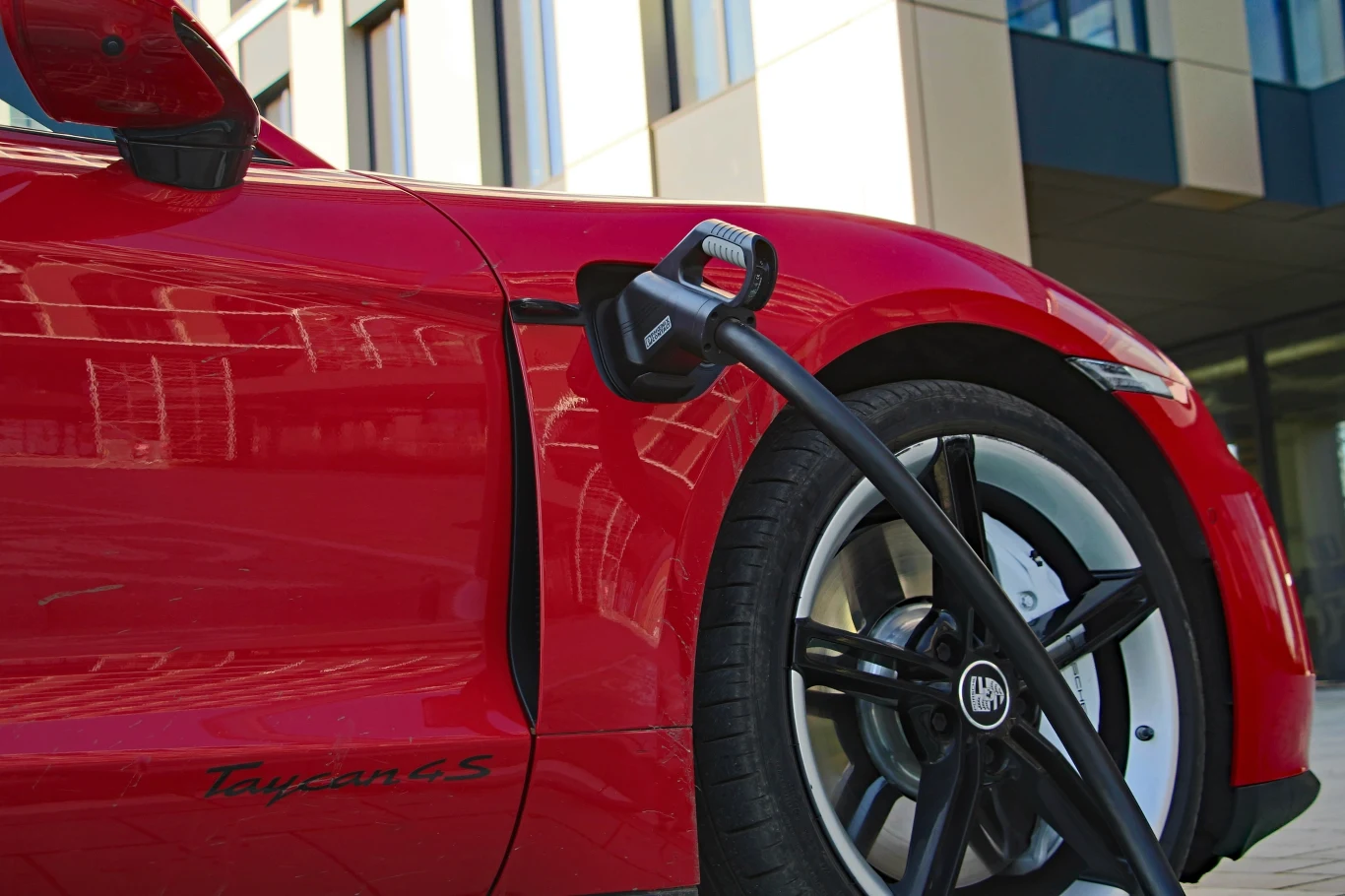 Porsche Taycan 4S