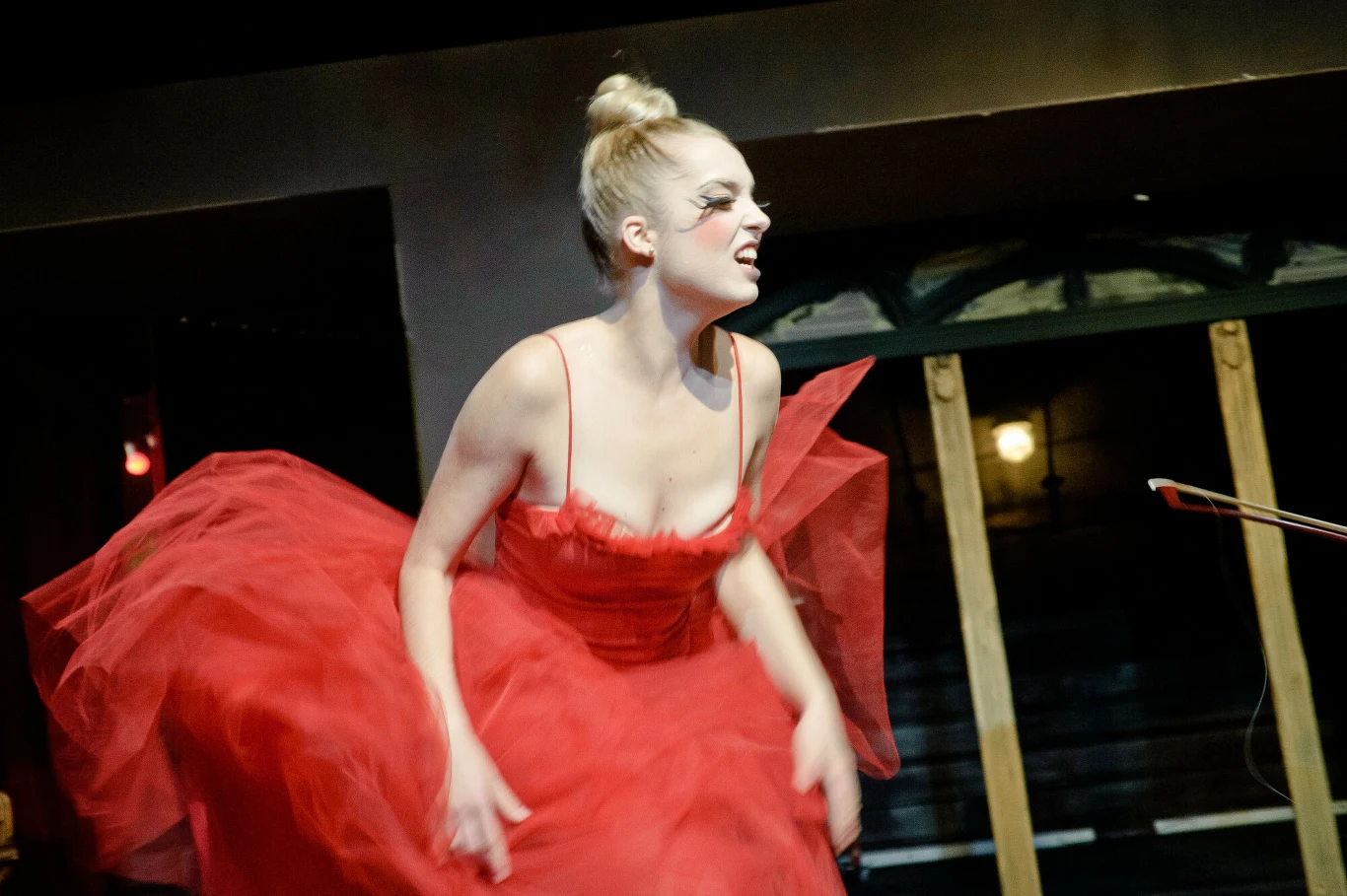 Magdalena Koleśnik ma także na koncie nagrodę aktorską na 32. Festiwalu Szkół Teatralnych w Łodzi za rolę Marii Łukianowny w spektaklu "Samobójca" w reżyserii Jerzego Treli. Wystąpiła także spektaklach: "Siła przyzwyczajenia" w Teatrze Ateneum w Warszawie, "Idiota" w krakowskim Teatrze Bagatela, czy "Zimniej niż tu" w stołecznym Tatrze Ochota

Od 2015 roku występuje w Teatrze Powszechnym w Warszawie, gdzie zagrała najlepszą ze swych teatralnych ról - Jagnę w "Chłopach" według Władysława Reymonta w reżyserii Krzysztofa Garbaczewskiego.  Jury Festiwalu Nowego Teatru w Rzeszowie w 2017 roku doceniło "imponującą precyzję warsztatu aktorskiego" Koleśnik, przyznając jej Nagrodę dla Młodego Twórcy. 