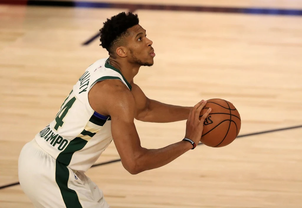 Giannis Antetokounmpo Giannis Antetokounmpo