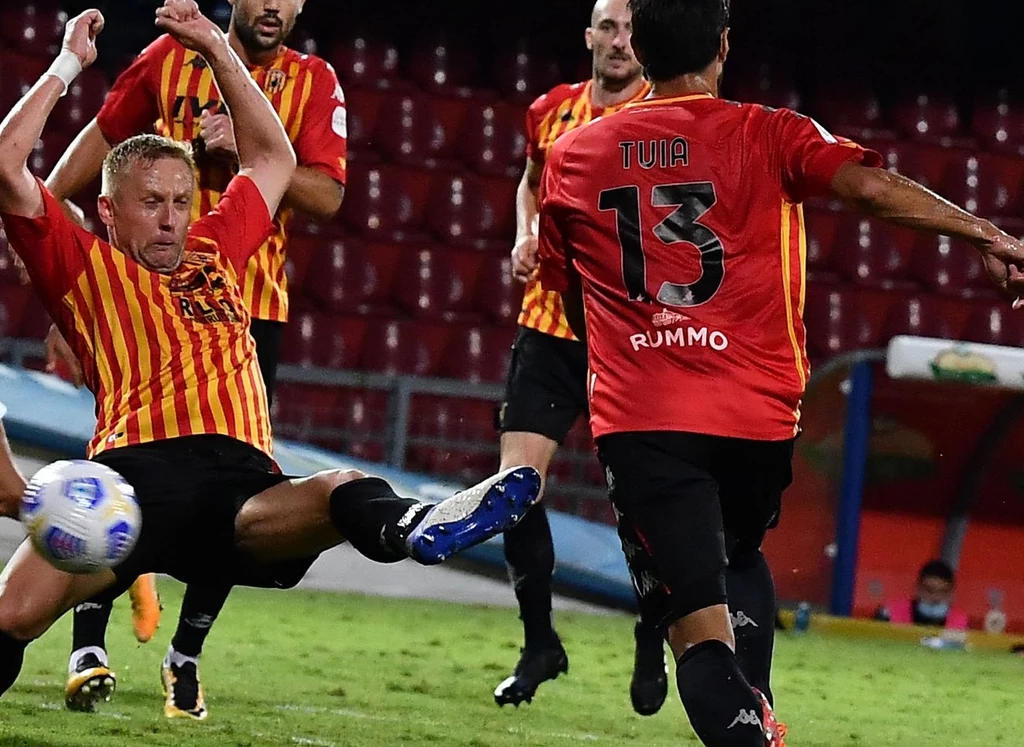 Kamil Glik był podporą defensywy Benevento w meczu z Lazio Kamil Glik był podporą defensywy Benevento w meczu z Lazio