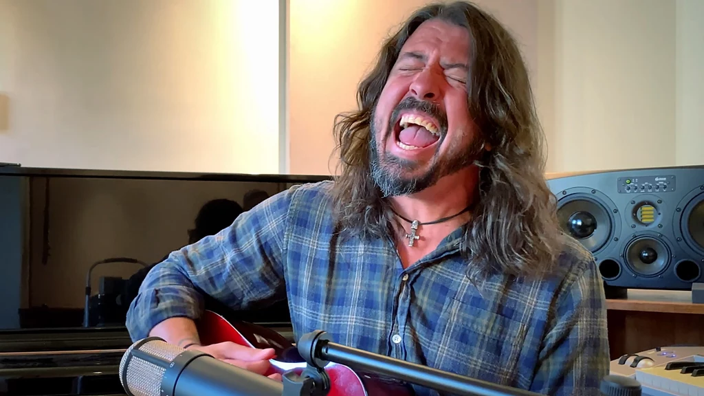 Dave Grohl gra aktualnie w Foo Fighters