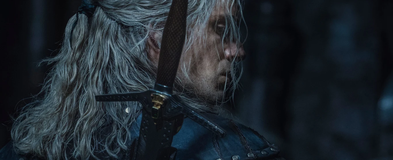 Henry Cavill został zmuszony do małej przerwy od planu zdjęciowego drugiego sezonu netflixowego serialu, bo jak się właśnie dowiadujemy doznał urazu podczas kręcenia jednej ze scen. Henry Cavill został zmuszony do małej przerwy od planu zdjęciowego drugiego sezonu netflixowego serialu, bo jak się właśnie dowiadujemy doznał urazu podczas kręcenia jednej ze scen.