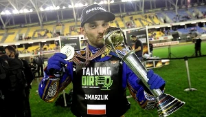 Żużlowy mistrz zamożniejszy od mistrza skoków narciarskich. Kamil Stoch może zapomnieć o wielkiej kasie Bartosza Zmarzlika