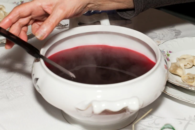 Świąteczny barszcz możemy łatwo zepsuć. Wystarczy, że dodamy za dużo tej przyprawy. Świąteczny barszcz możemy łatwo zepsuć. Wystarczy, że dodamy za dużo tej przyprawy.