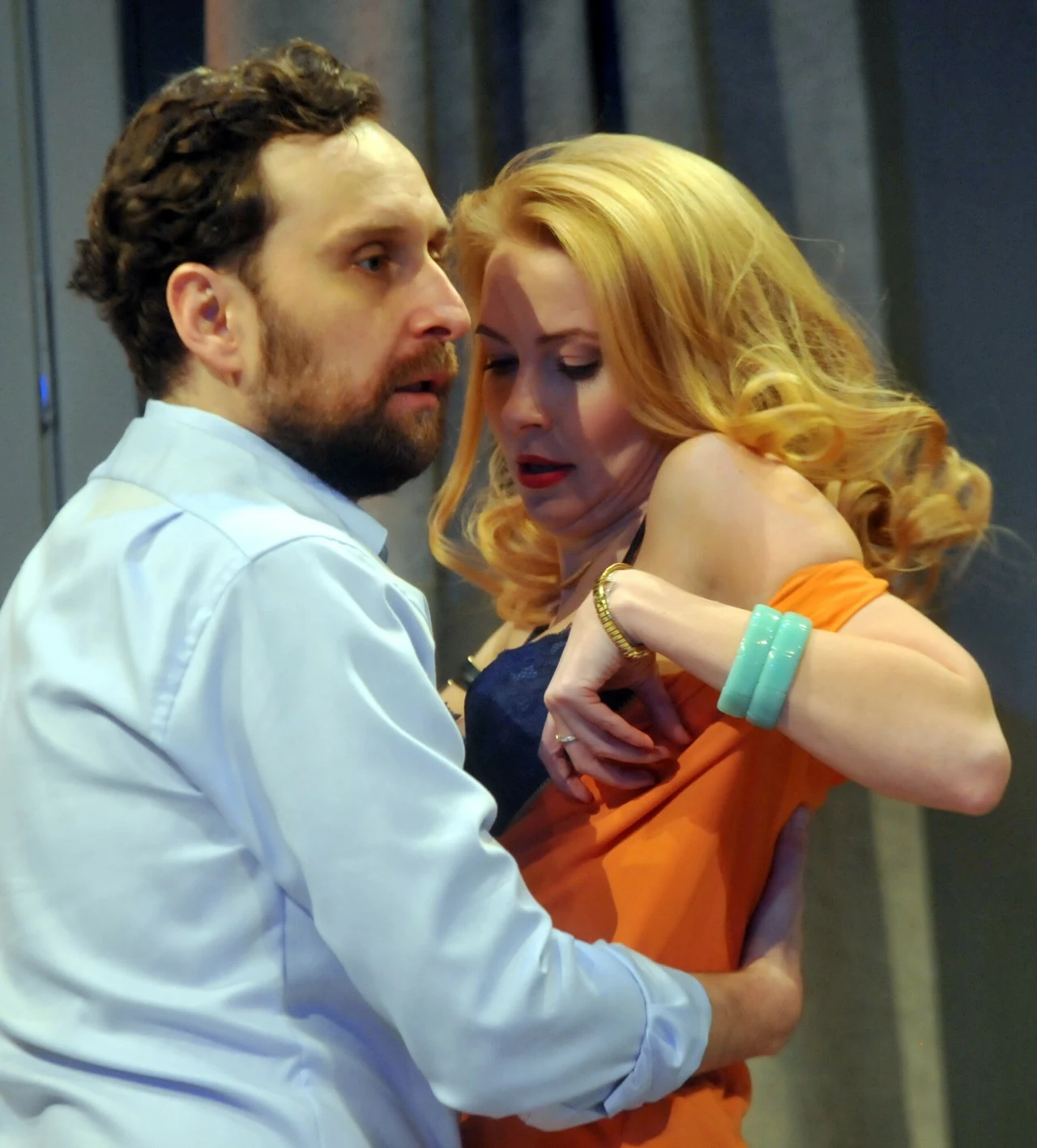 Karolina Chapko i Marek Kaluzynski w teatrze 