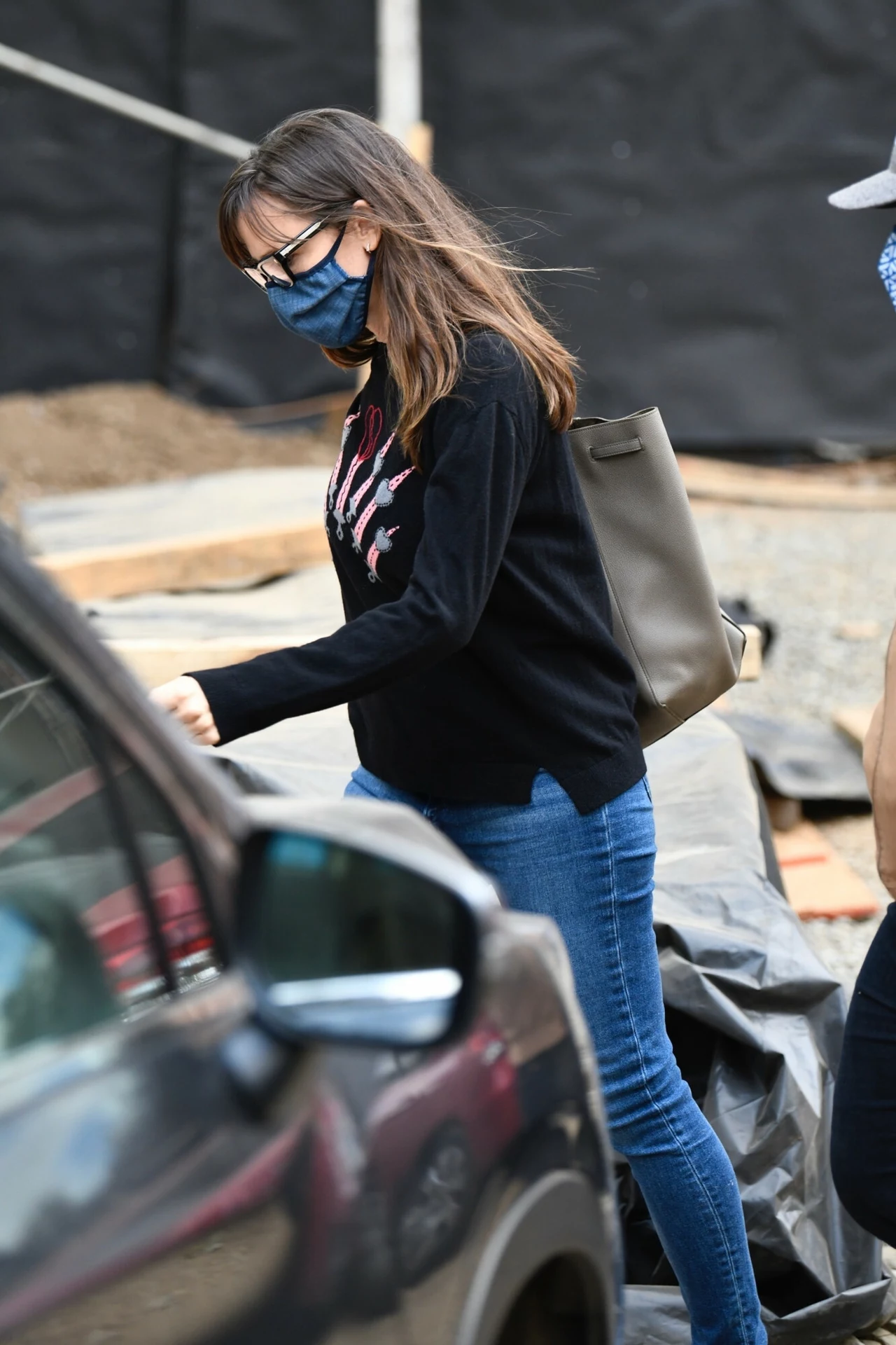 W eleganckich kreacjach i lekkim makijażu podkreślającym jej urodę, Jennifer Garner prezentuje się perfekcyjnie, jednak gwiazda nie zawsze się stroi. 
