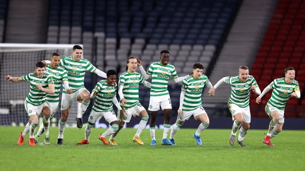 Celtic świętujący zwycięstwo