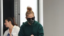 Na co dzień jednak Jennifer Lopez aż tak się nie stroi. Niedawno fotoreporterzy przyłapali gwiazdę w Beverly Hills. 