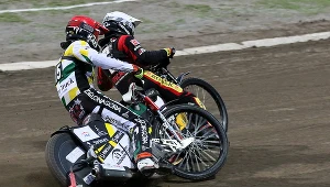 Żużel. Krakowiak zapłacił 80 tysięcy za błąd, który Kuberę ma kosztować 10 razy więcej