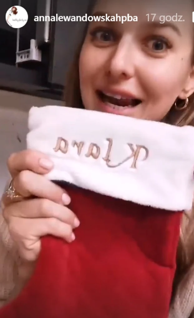 Anna Lewandowska pokazała skarpety na swoim InstaStories Anna Lewandowska pokazała skarpety na swoim InstaStories