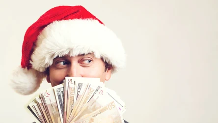 Kto może liczyć na dodatkowe pieniądze przed świętami?