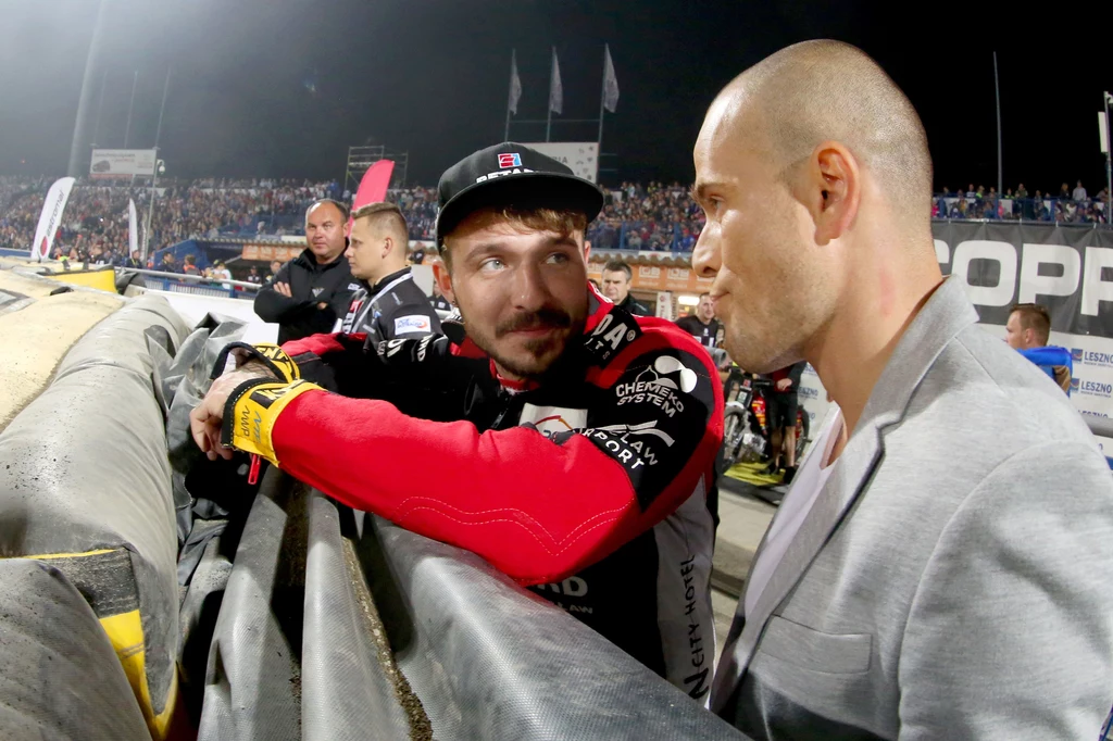 Vaclav Milik w rozmowie z Dawidem Stachyrą, który miał być menadżerem Stali. Vaclav Milik w rozmowie z Dawidem Stachyrą, który miał być menadżerem Stali.