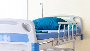 Ile wolnych łóżek i respiratorów w szpitalach? 