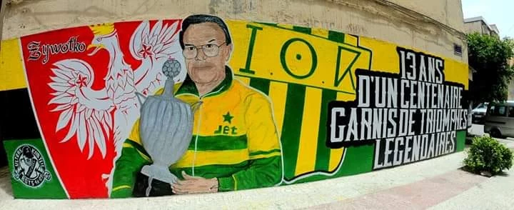 Pamiątkowy mural ku czci polskiego trenera w Tizi Ouzou Pamiątkowy mural ku czci polskiego trenera w Tizi Ouzou