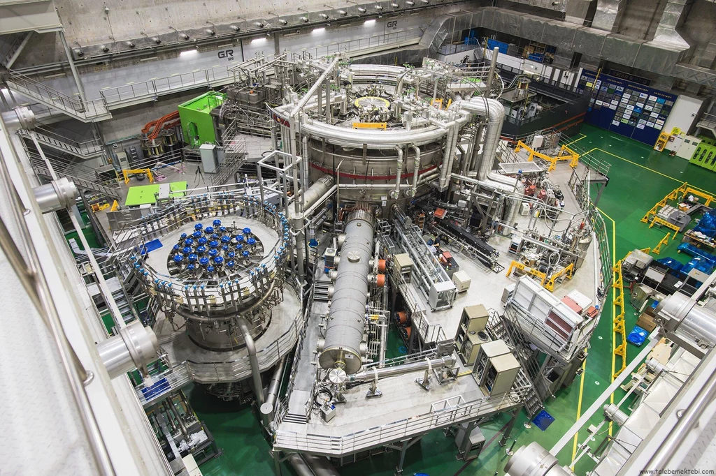 Reaktor KSTAR osiągnął 100 milionów stopni Celsjusza