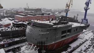Biegun Północny - rosyjski statek badawczy o oryginalnej konstrukcji