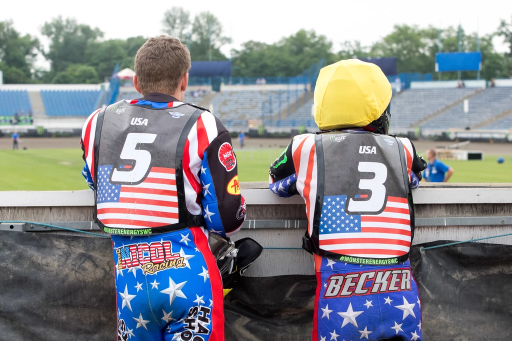 Broc Nicol., Luke Becker Broc Nicol., Luke Becker