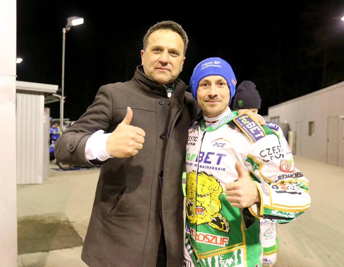 Michał Świącik z Leonem Madsenem