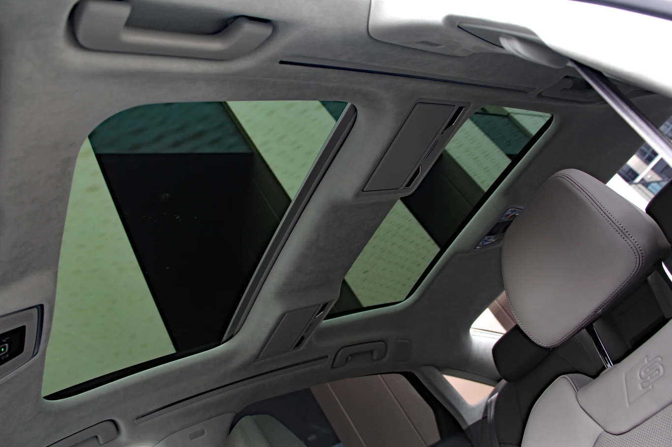 Audi A8 L 60 TFSI e
