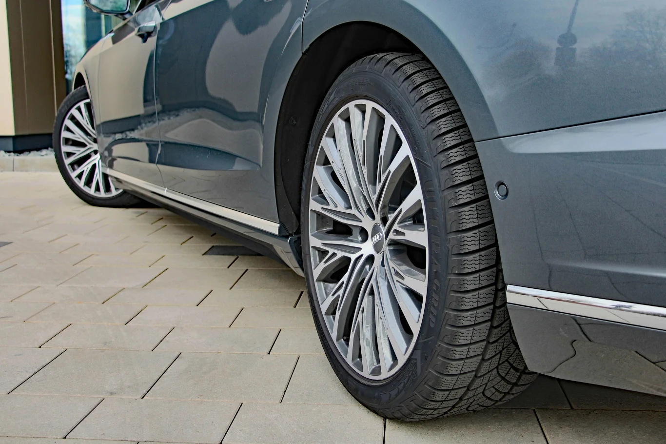 Audi A8 L 60 TFSI e