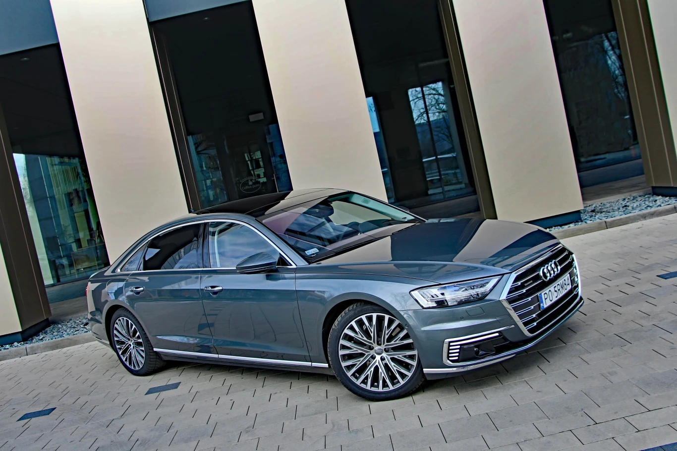 Audi A8 L 60 TFSI e