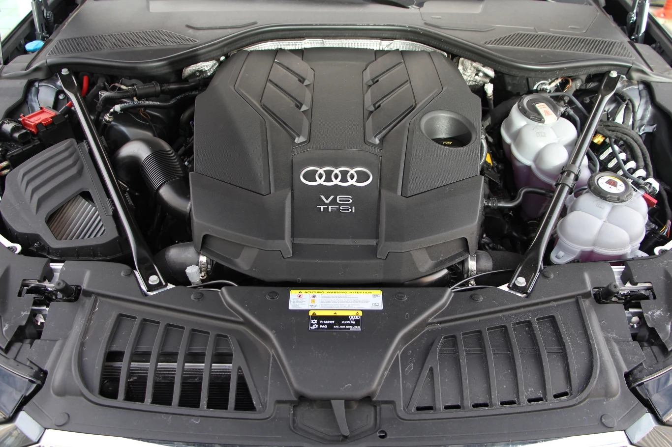 Audi A8 L 60 TFSI e