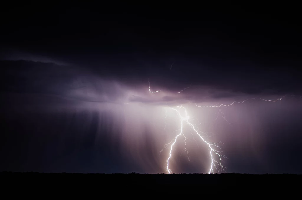 Wzrost temperatury o dwa stopnie będzie oznaczał, że nasilą się burze, tajfuny, czy susze