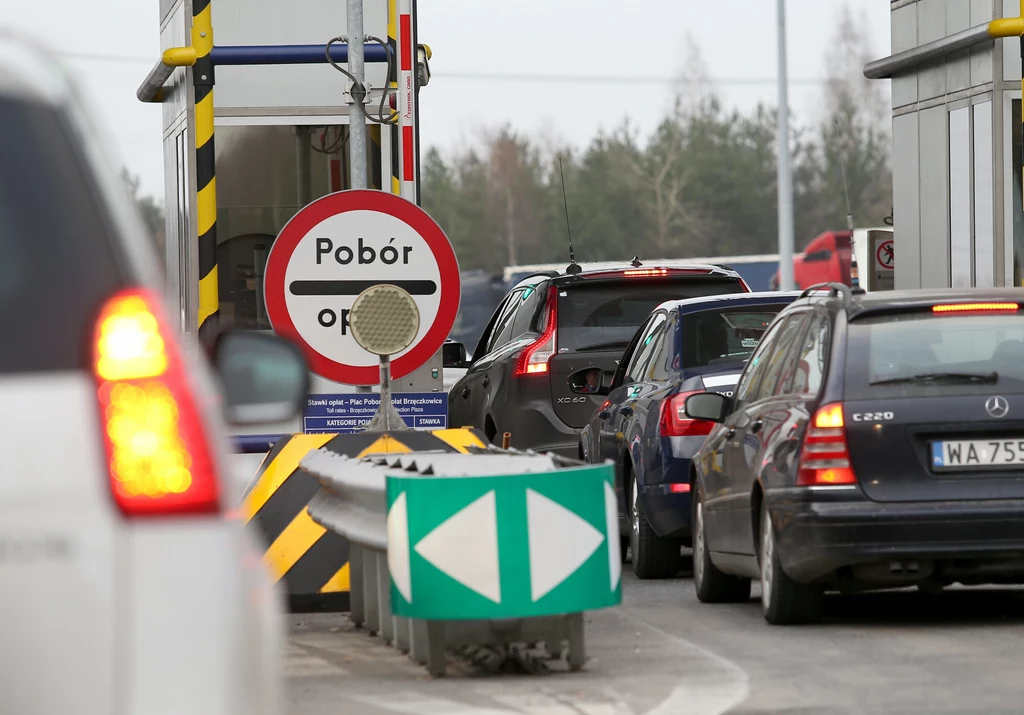 Autostrada A4 jest droga, ale nie ma alternatywy. Dlaczego kierowcy płacą