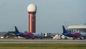 Airbus A320-232 Wizz Air w Porcie Lotniczym im. Lecha Wałęsy (zdjęcie ilustracyjne)