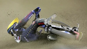 Żużel. Prezesi będą musieli wypłacić miliony bez względu na wszystko? Zawodnicy zabezpieczyli kontrakty klauzulami 