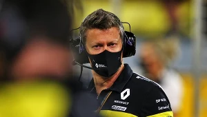 Marcin Budkowski w barwach zespołu Renault, który później zmienił nazwę na Alpine.