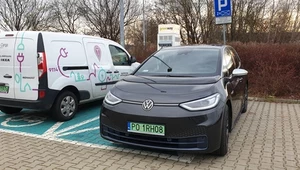 Samochodów elektrycznych przybywa, ale to kropla w morzu ogółu samochodów