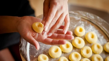 Jakich błędów nie popełniać przygotowując kluski śląskie?