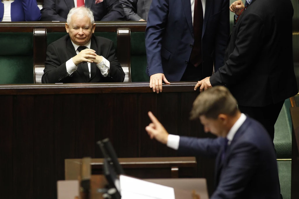 Ryszard Petru i Jarosław Kaczyński w Sejmie w 2017 r. Ryszard Petru i Jarosław Kaczyński w Sejmie w 2017 r.