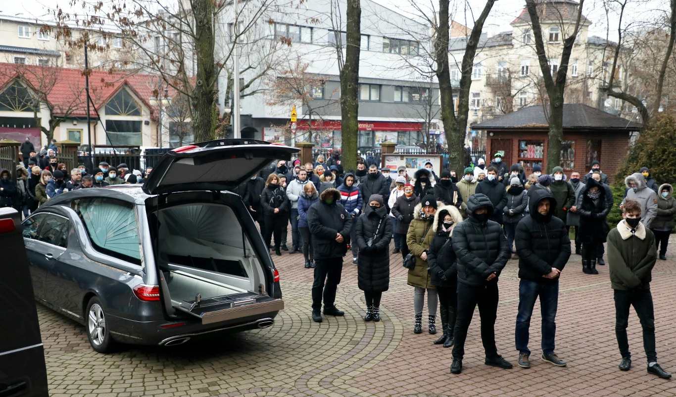 Pogrzeb Marka Pawłowskiego - "Krzykacza" z programu "Złomowisko PL" 