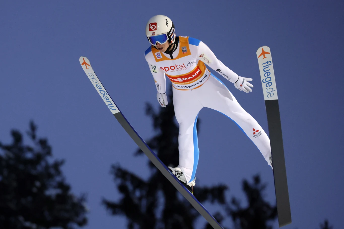 Drugie miejsce na podium zajął Norweg Halvor Egner Granerud 