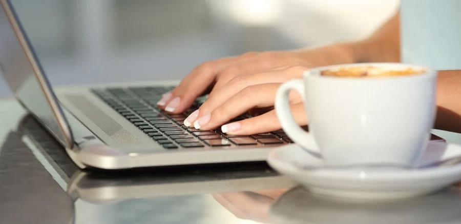 Laptop wymaga doładowania Laptop wymaga doładowania