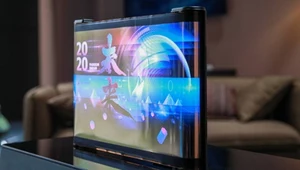 CES 2021: TCL pokazało zwijany wyświetlacz do smartfona